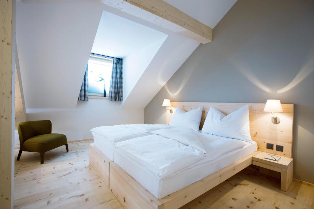 Romantik Hotel Muottas Muragl Samedan Pokoj fotografie
